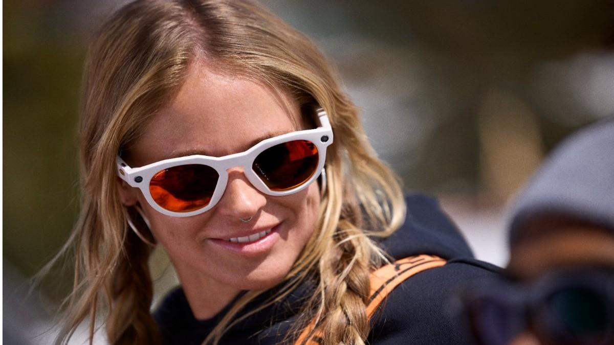 Ray-Ban and Oakley AI Glasses